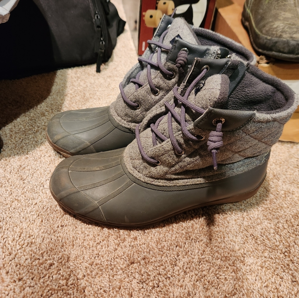Womens size 8 Sperry boots